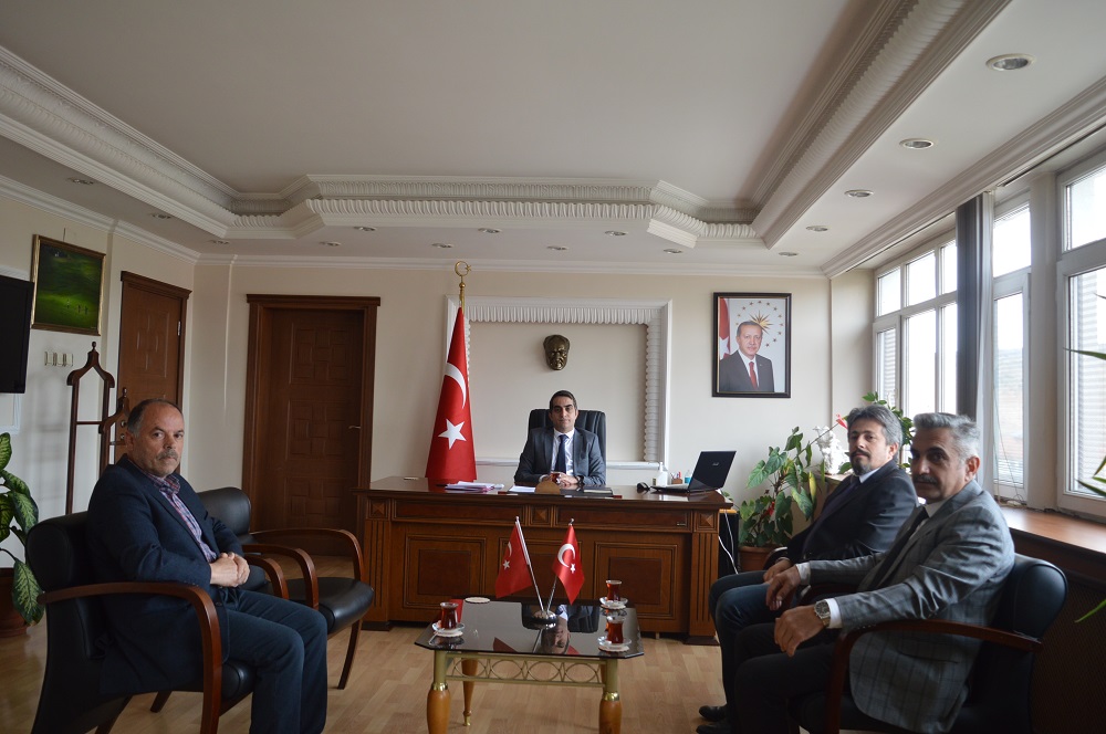 Kaymakam Gürsançtı'ya Makamında Ziyaret