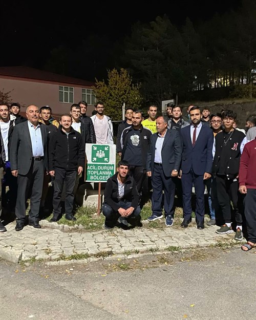 İlçemizde “Çök-Kapan-Tutun” Tatbikatı Gerçekleştirildi