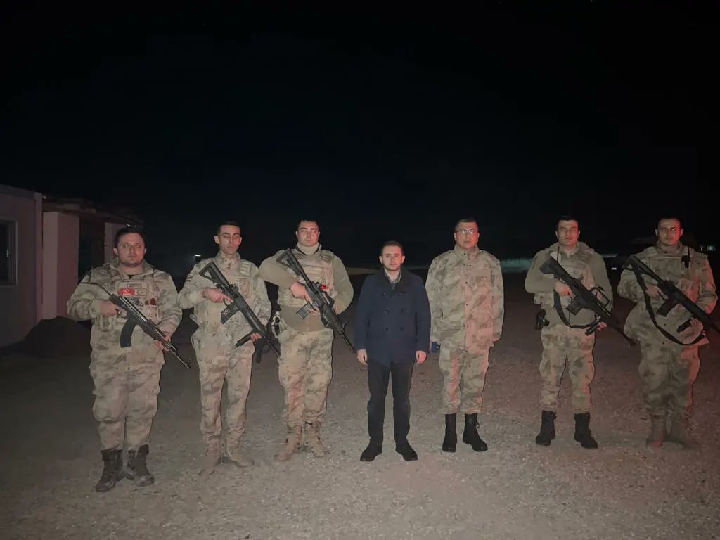 Kaymakamımız Pekpak,  Güvenlik Güçlerimizin ve Sağlık Personellerimizin Yeni Yılını Kutladı